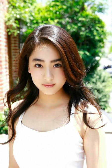 Yuna Taira สาวน้อยAV