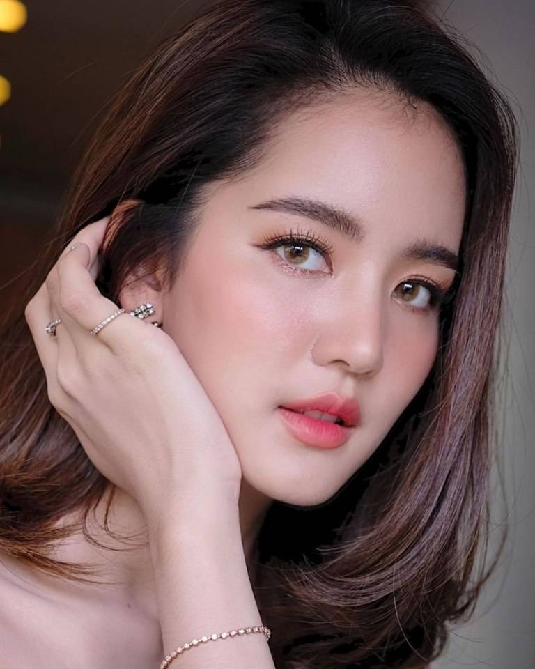 โบว์ เมลดา เรื่อง ใยกัลยา
