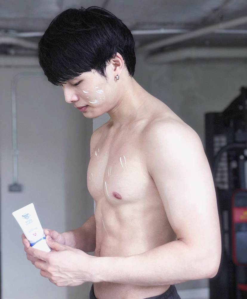 ผู้ชาย นมสวย {22}