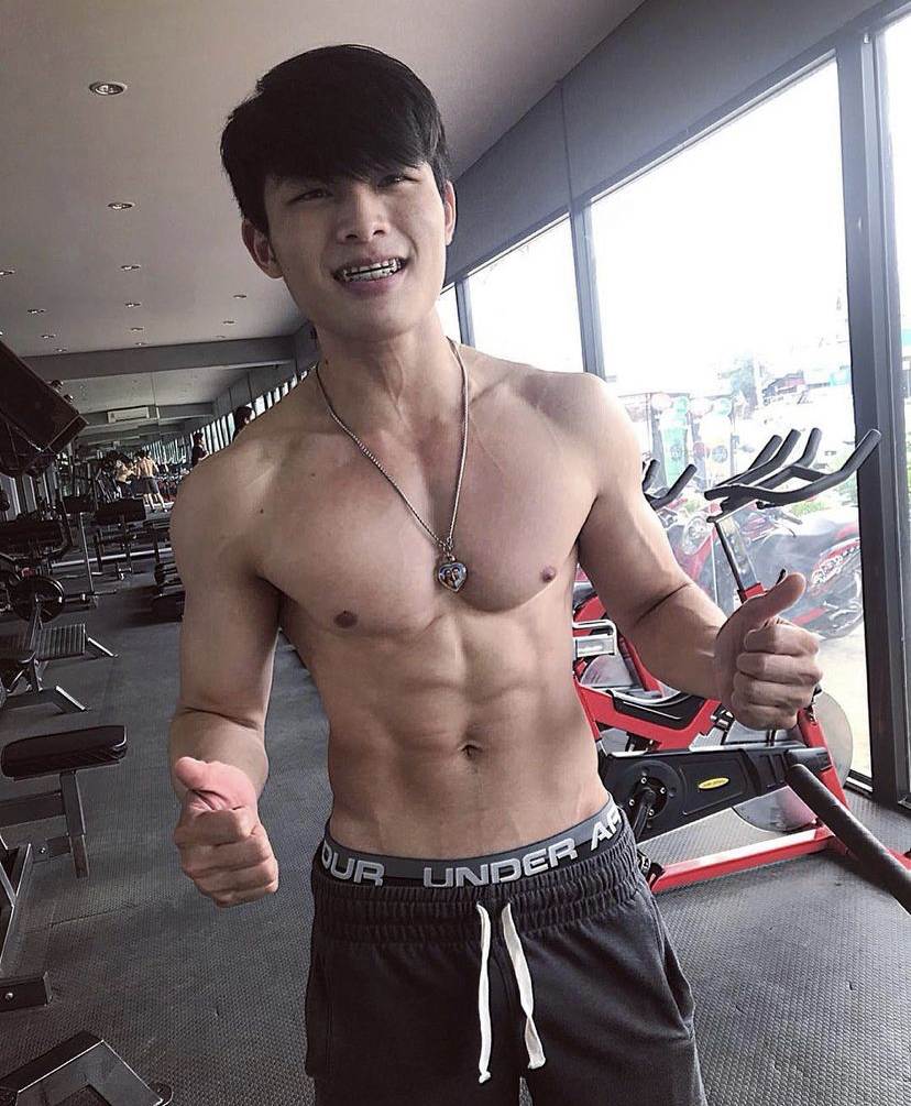 ผู้ชาย นมสวย {22}