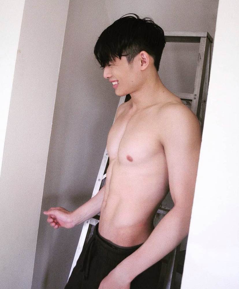 ผู้ชาย นมสวย {22}