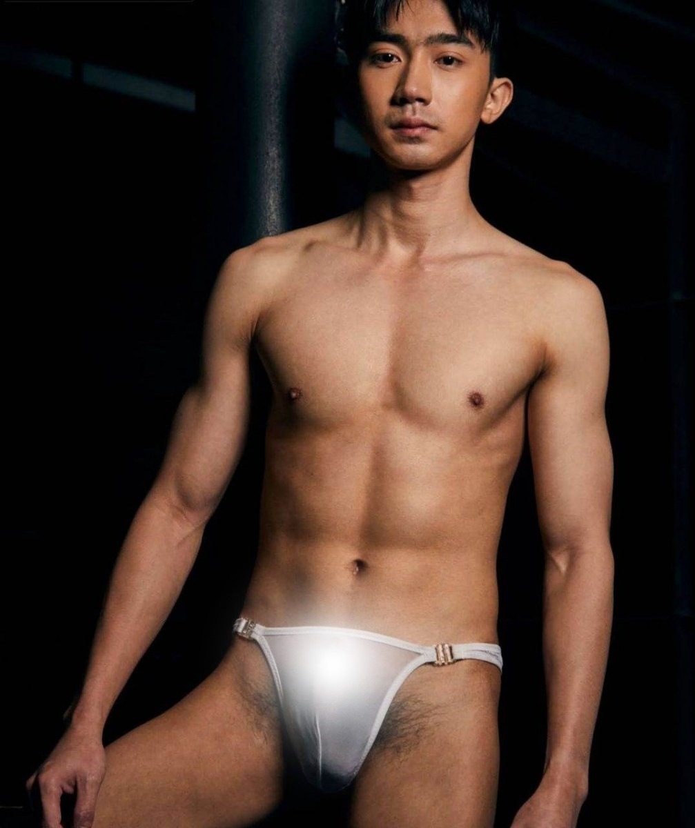 หนุ่มหล่อขึ้นปก 1000.4