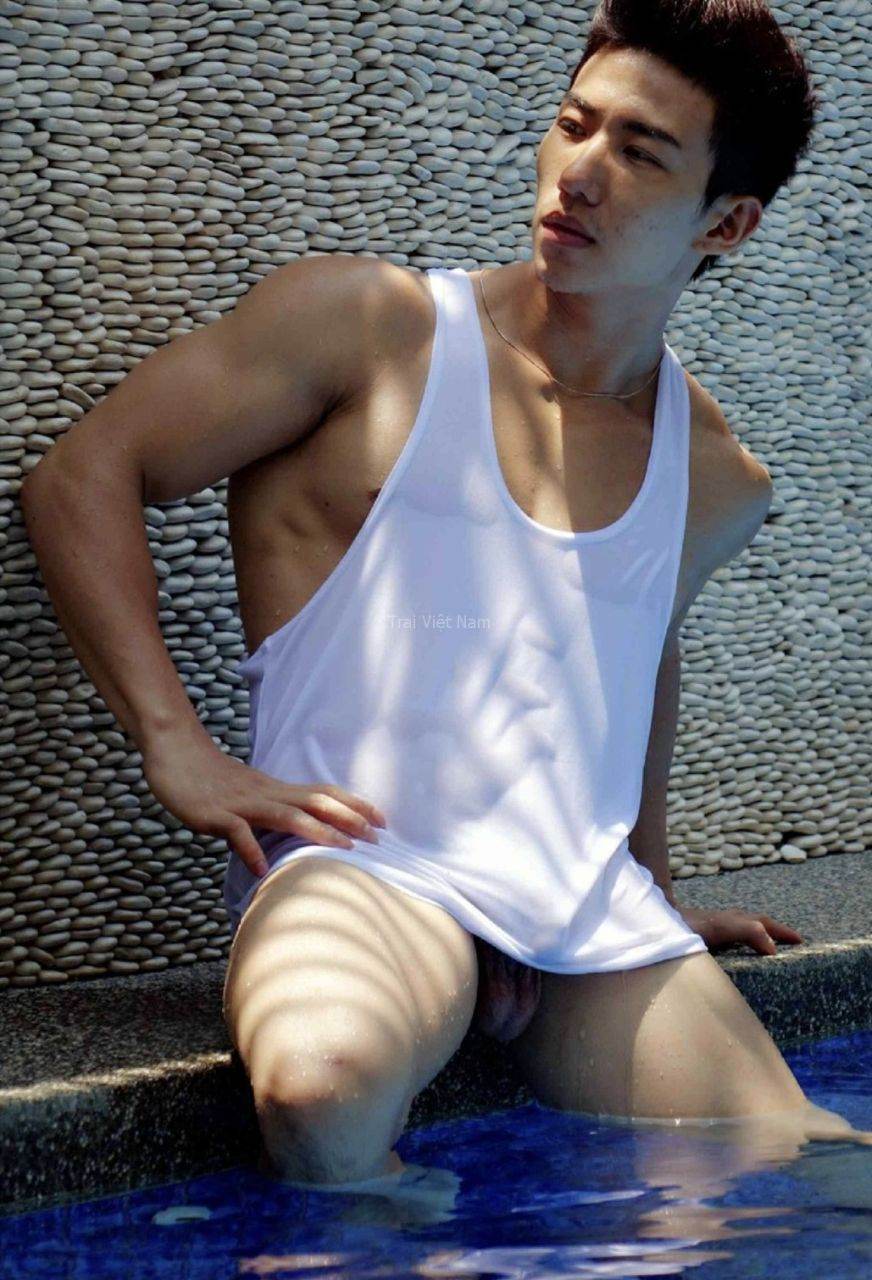 หนุ่มหล่อขึ้นปก 1006.3