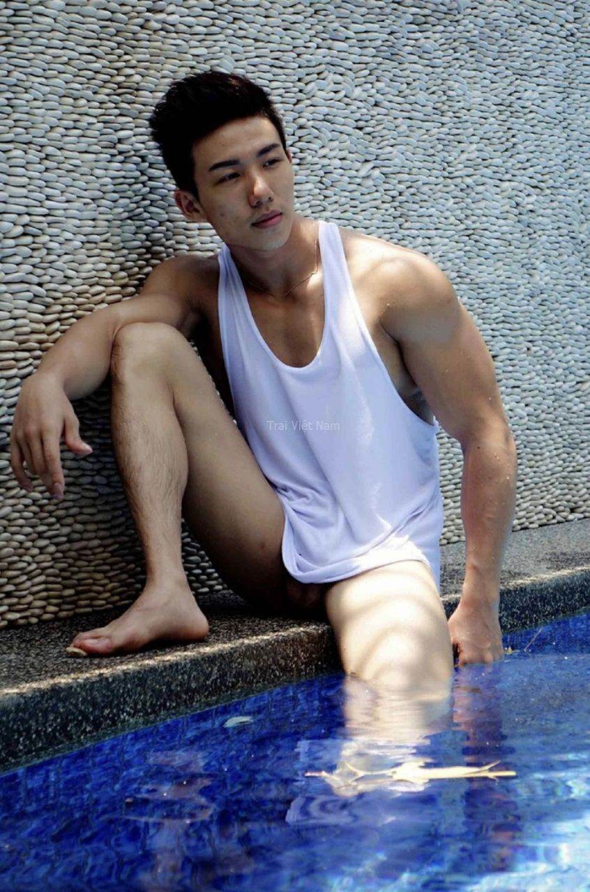 หนุ่มหล่อขึ้นปก 1006.3