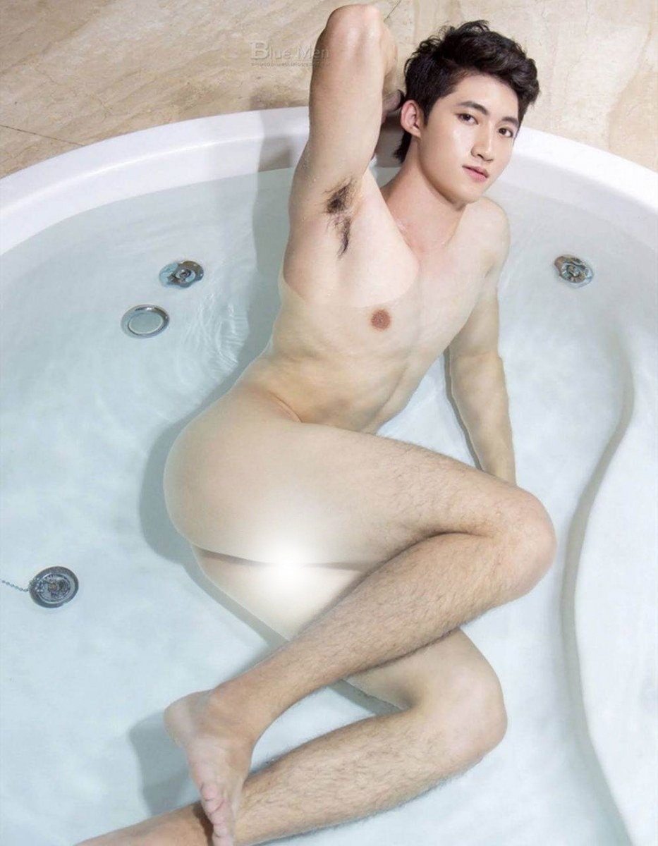 หนุ่มหล่อขึ้นปก 1007.2