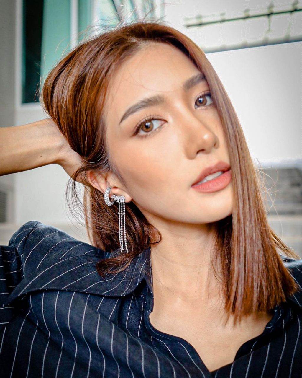 ไอษ์ อธิชนัน เรื่อง เหนี่ยวหัวใจสุดไกลปืน