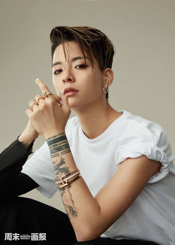 Amber Liu @ Modern Weekly China May 2021