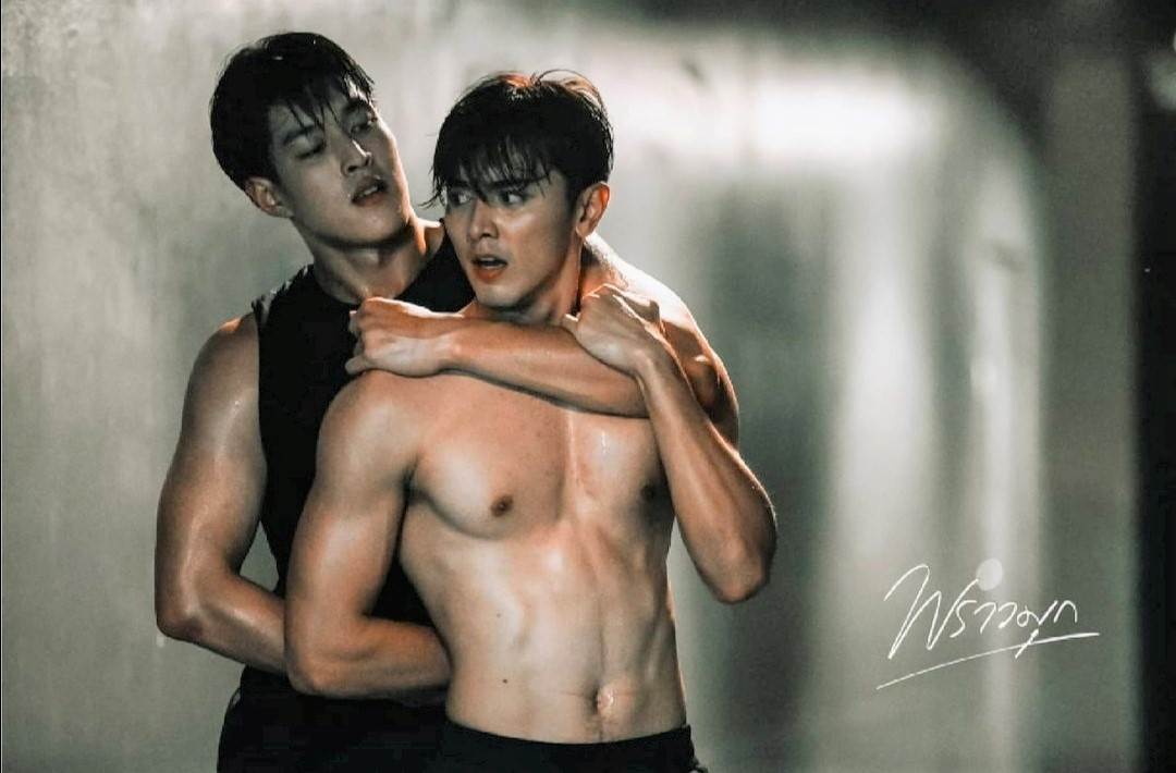 "ภณ-กระทิง" คู่จิ้นคู่ใหม่จาก "พราวมุก"