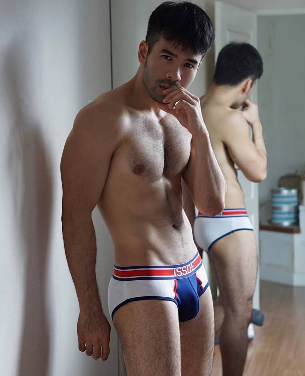 https://www.instagram.com/konglah/