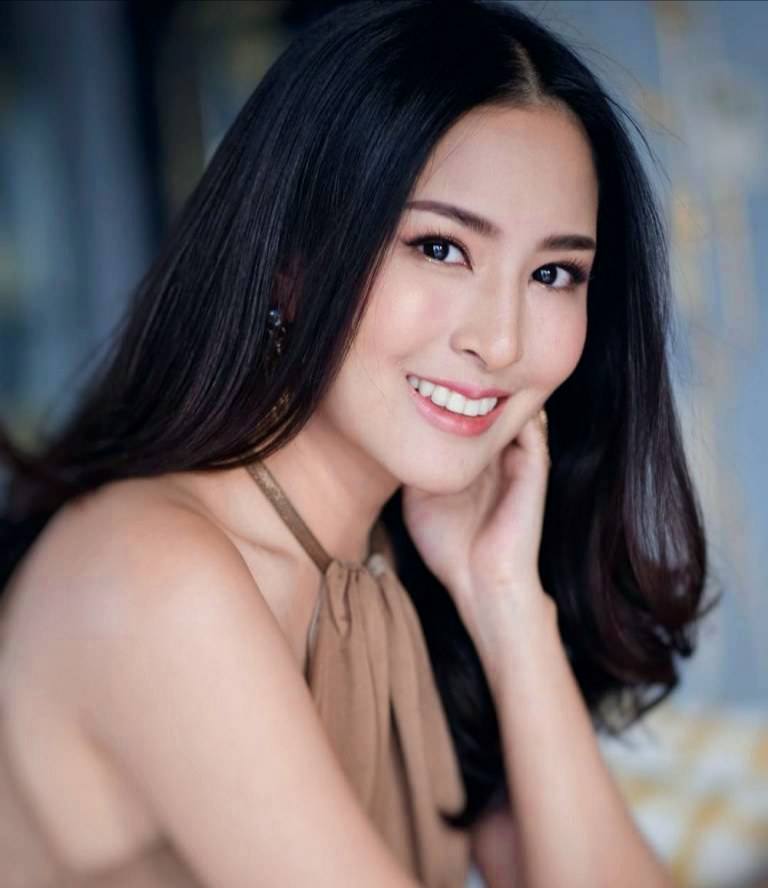 พอลลี่ พรพรรณ เรื่อง คู่หูคู่เฮี้ยน