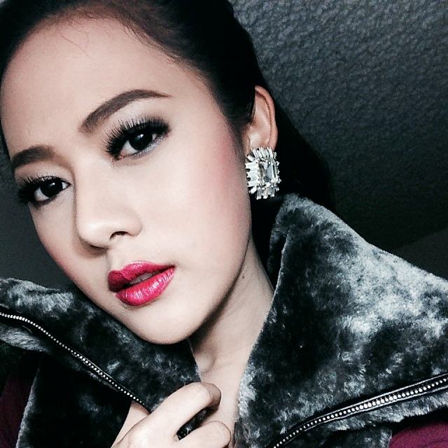 ทับทิม อัญรินทร์ เรื่อง ฉันทนาสามช่า