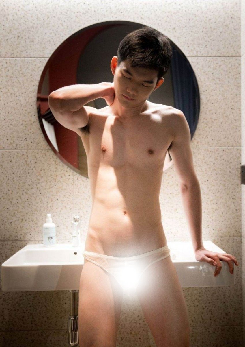 หนุ่มหล่อขึ้นปก 994.5