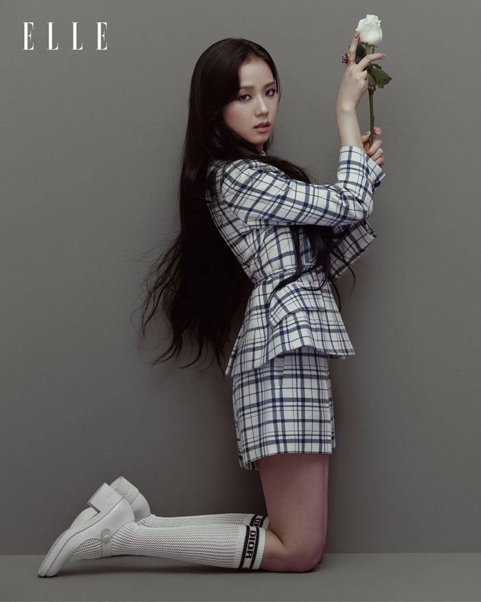 Jisoo @ Elle HK June 2021