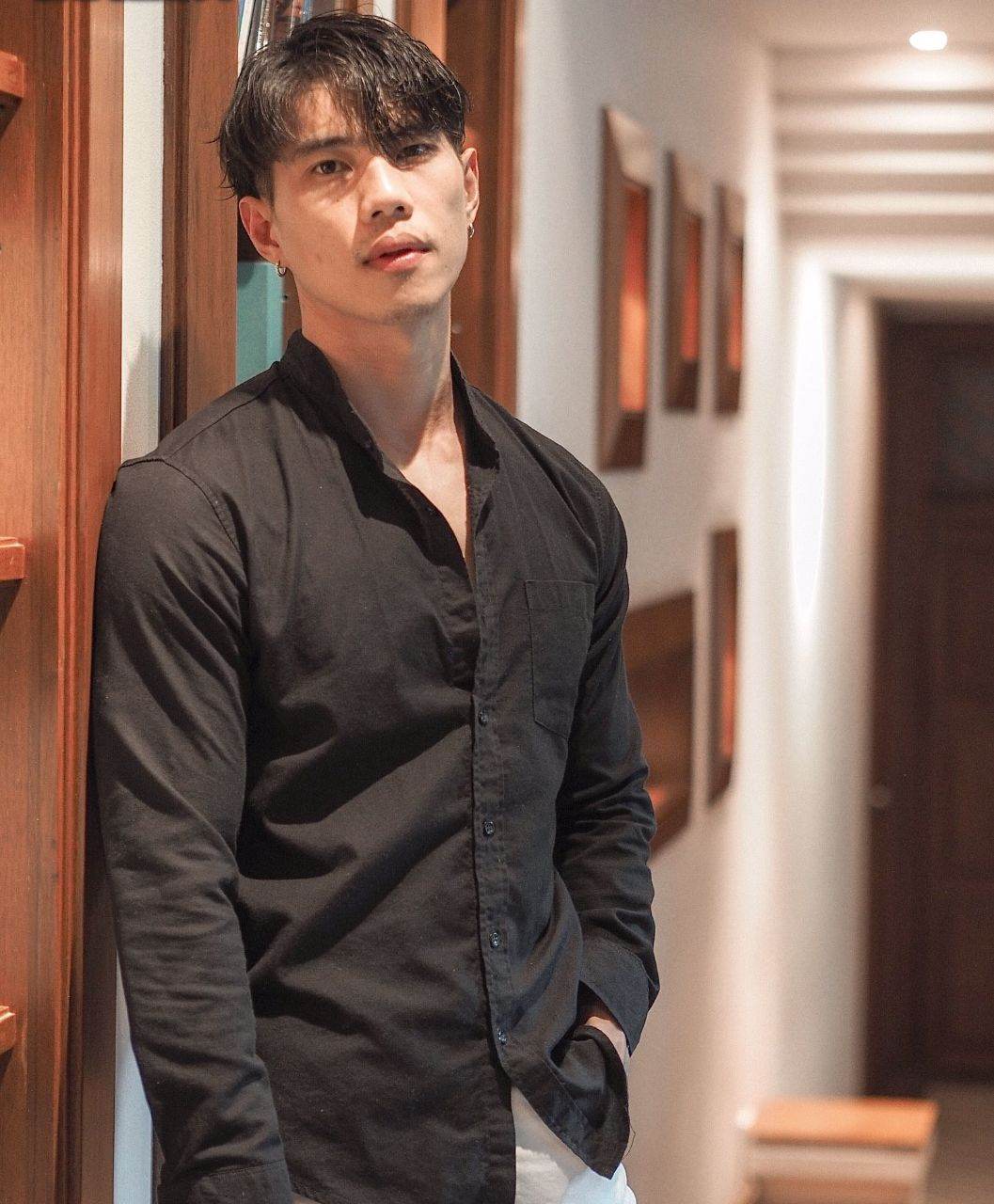 หนุ่มหล่อขึ้นปก 1009.2