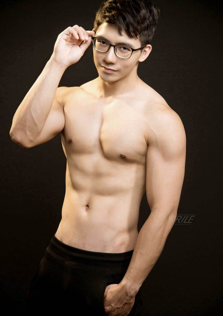 หนุ่มหล่อขึ้นปก 1016.1