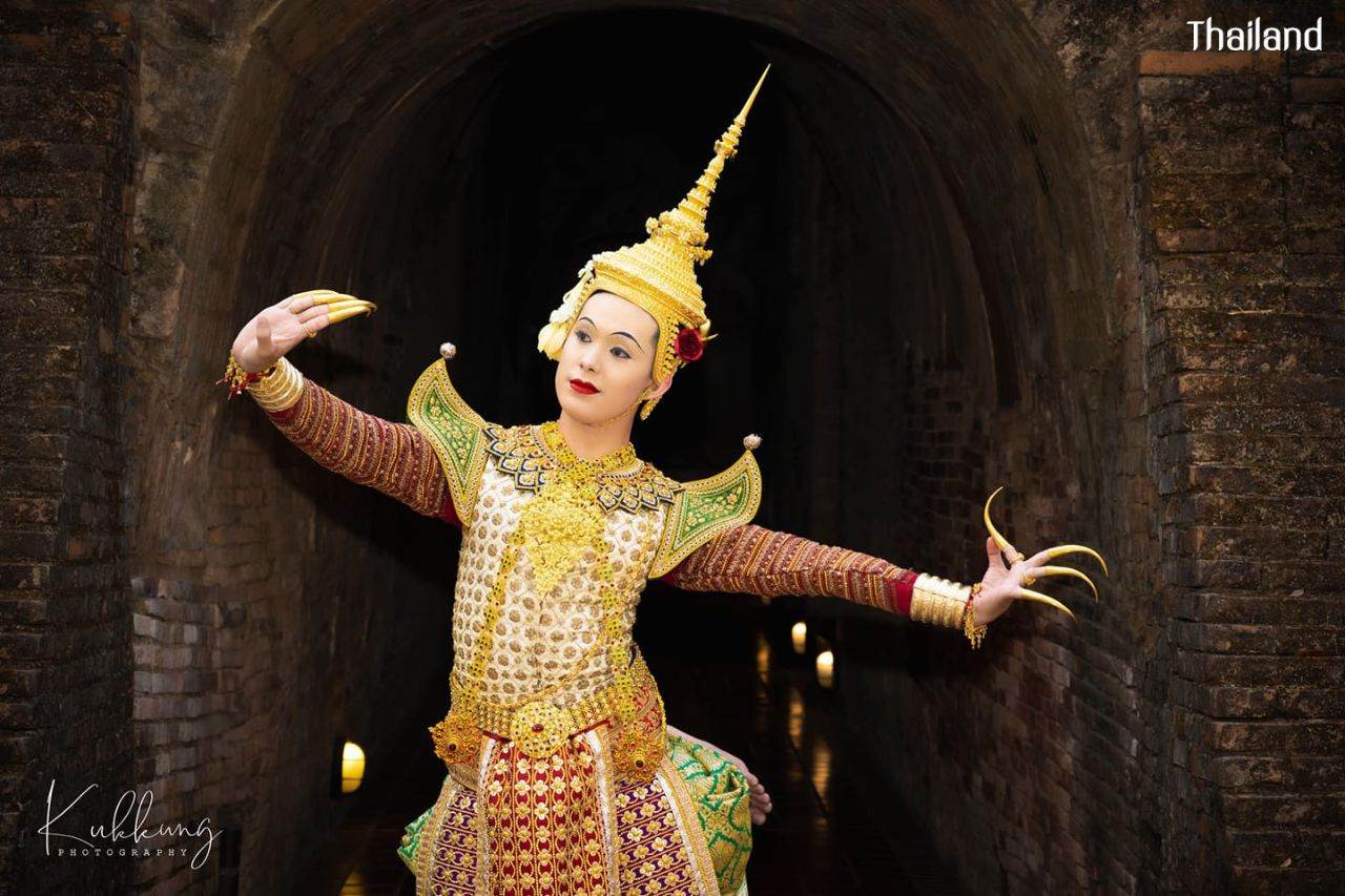 Thai dance according to the style of the reign of King Rama IV of Siam | THAILAND 🇹🇭
