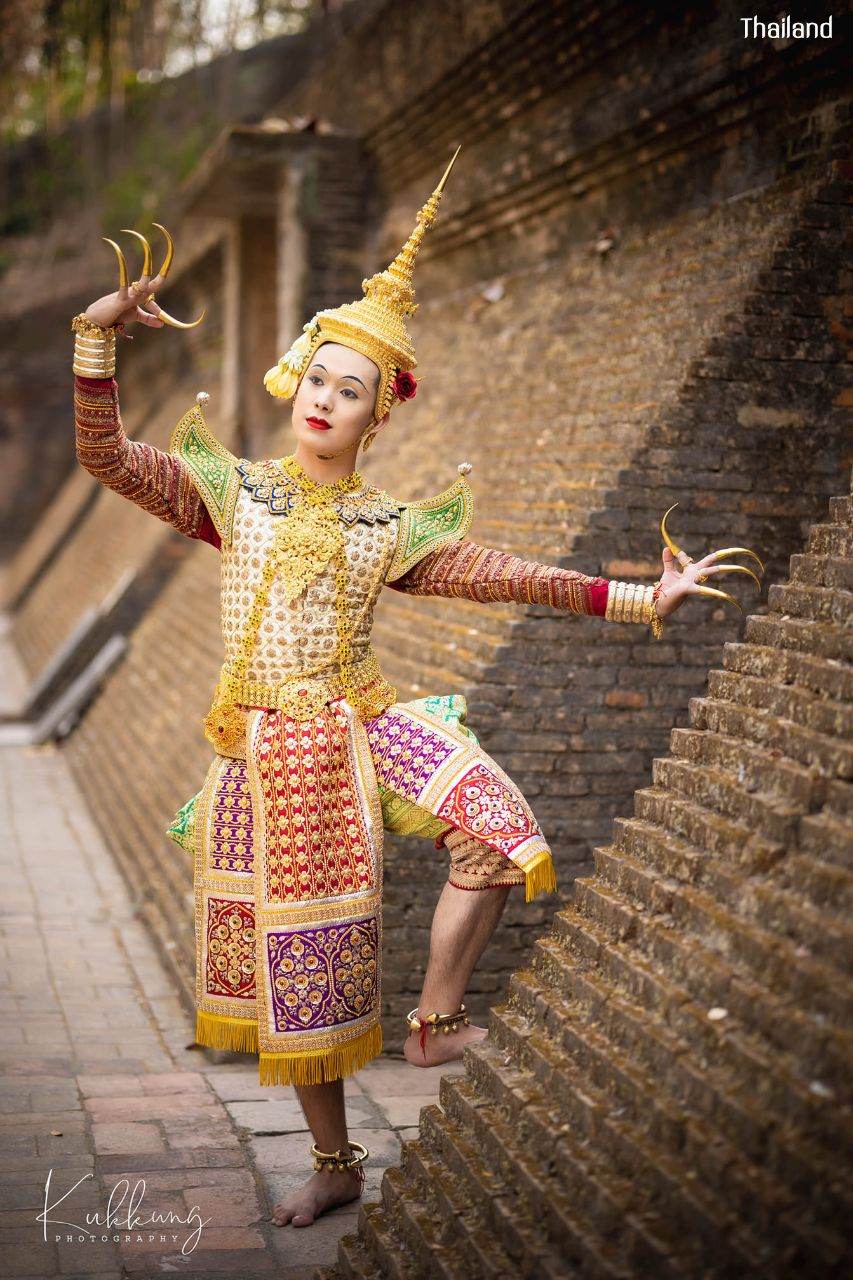 Thai dance according to the style of the reign of King Rama IV of Siam | THAILAND 🇹🇭