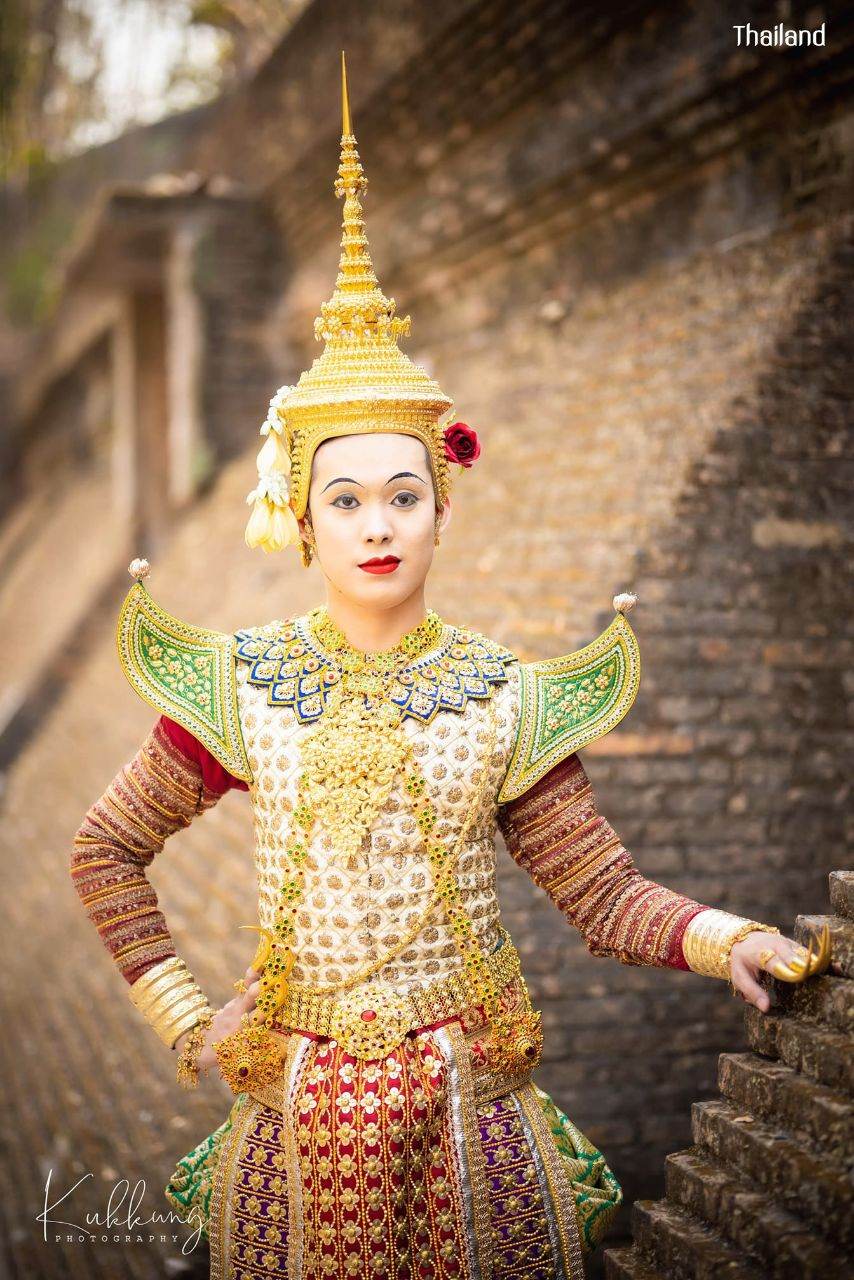 Thai dance according to the style of the reign of King Rama IV of Siam | THAILAND 🇹🇭