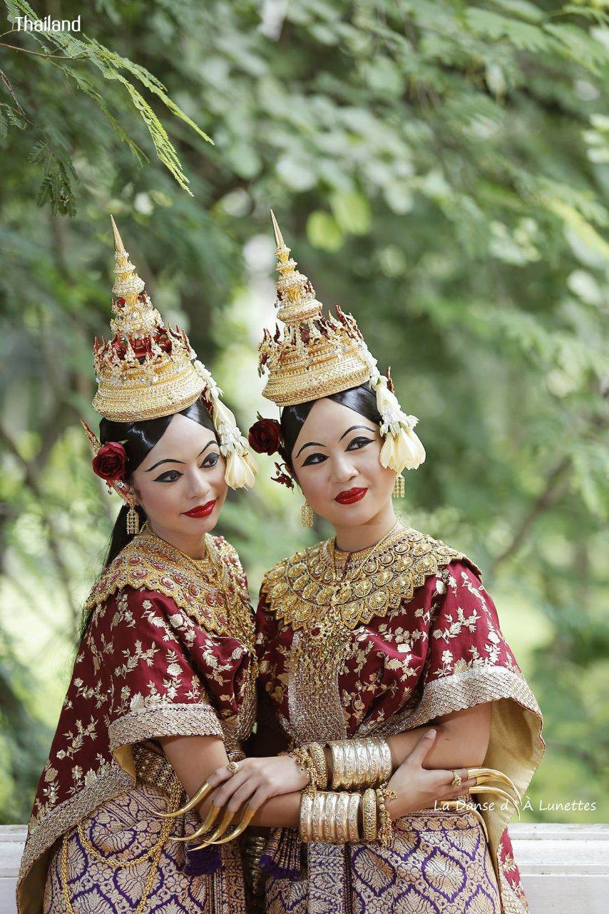 Thai dance according to the style of the reign of King Rama IV of Siam | THAILAND 🇹🇭