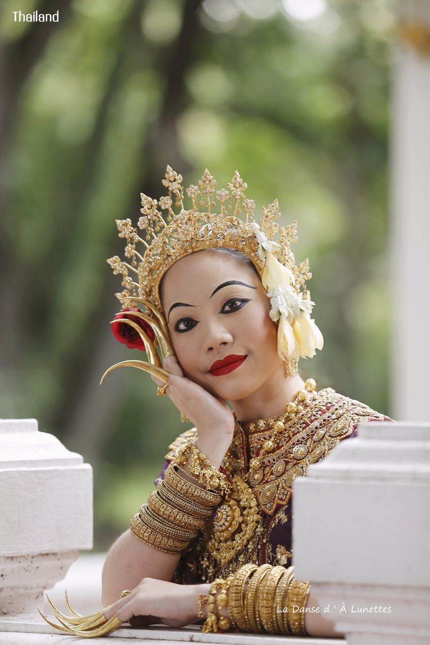 Thai dance according to the style of the reign of King Rama IV of Siam | THAILAND 🇹🇭