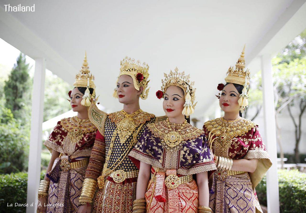 Thai dance according to the style of the reign of King Rama IV of Siam | THAILAND 🇹🇭