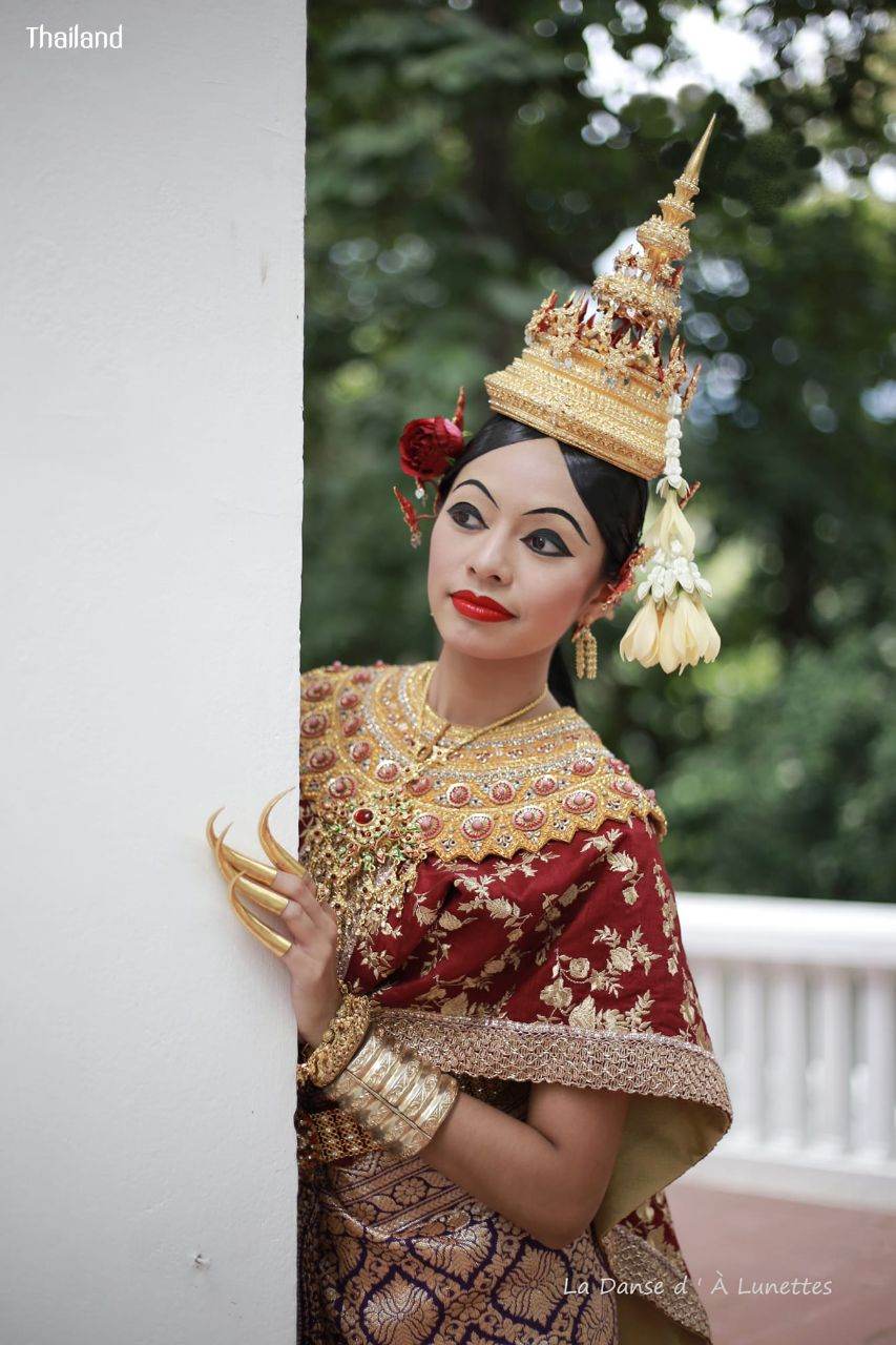 Thai dance according to the style of the reign of King Rama IV of Siam | THAILAND 🇹🇭