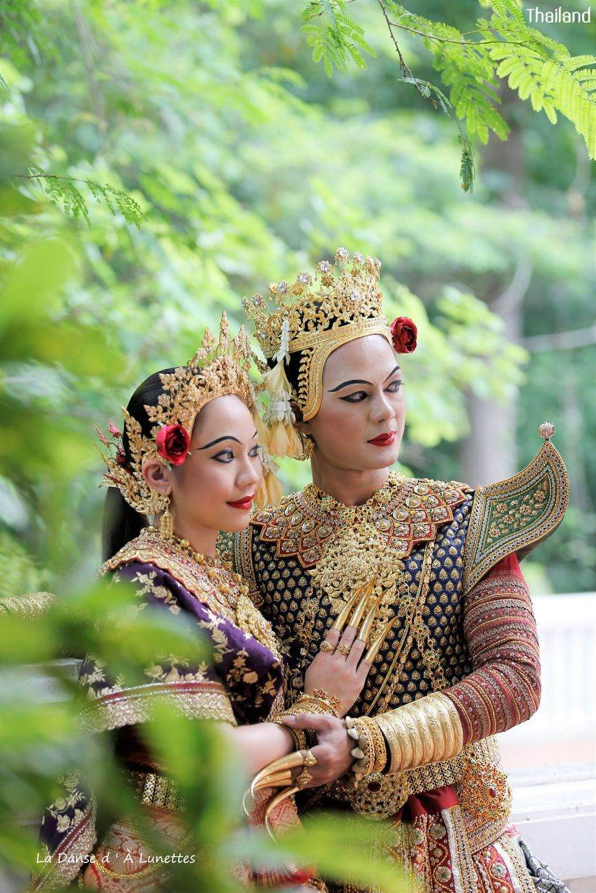 Thai dance according to the style of the reign of King Rama IV of Siam | THAILAND 🇹🇭