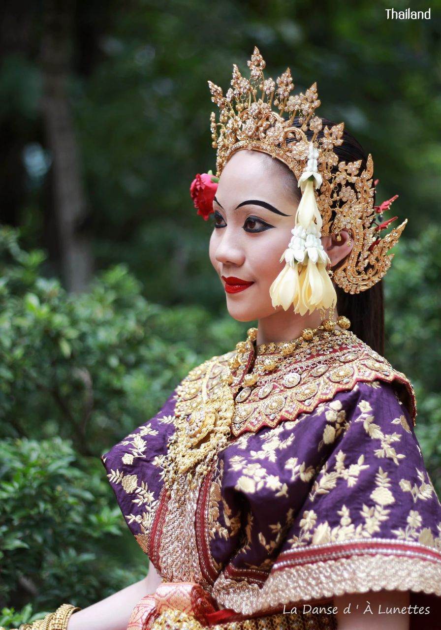 Thai dance according to the style of the reign of King Rama IV of Siam | THAILAND 🇹🇭