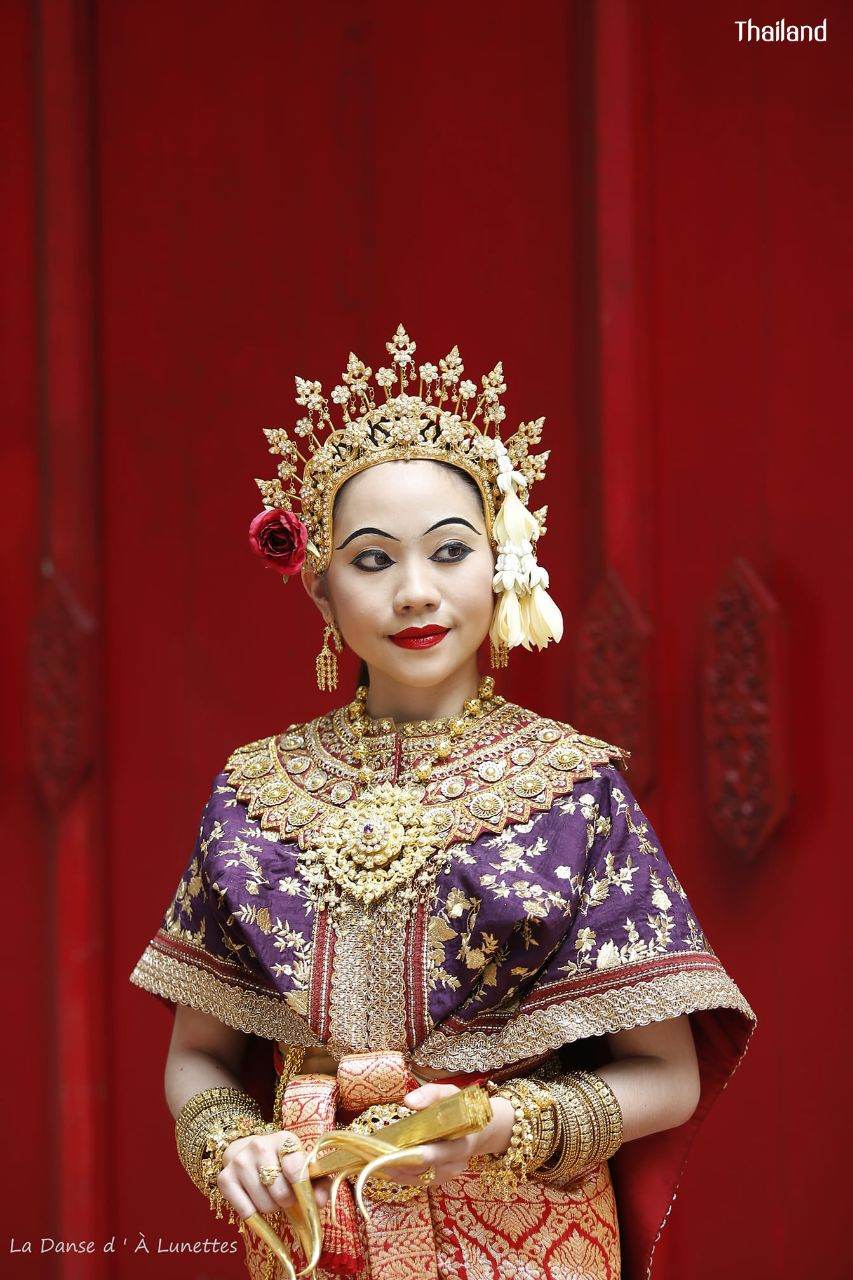 Thai dance according to the style of the reign of King Rama IV of Siam | THAILAND 🇹🇭