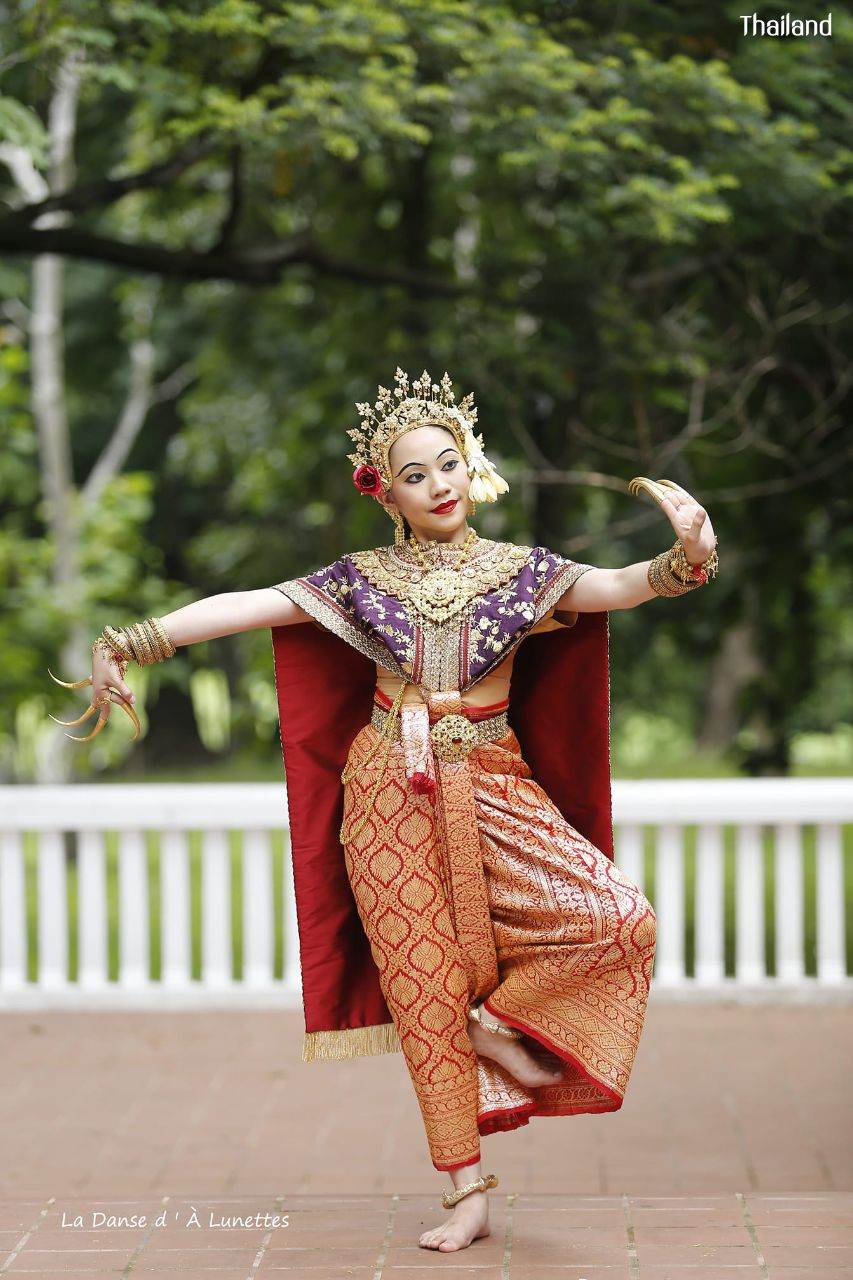 Thai dance according to the style of the reign of King Rama IV of Siam | THAILAND 🇹🇭