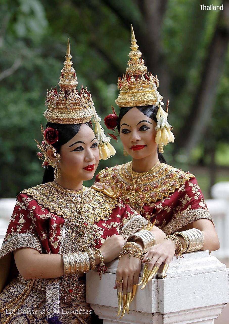 Thai dance according to the style of the reign of King Rama IV of Siam | THAILAND 🇹🇭