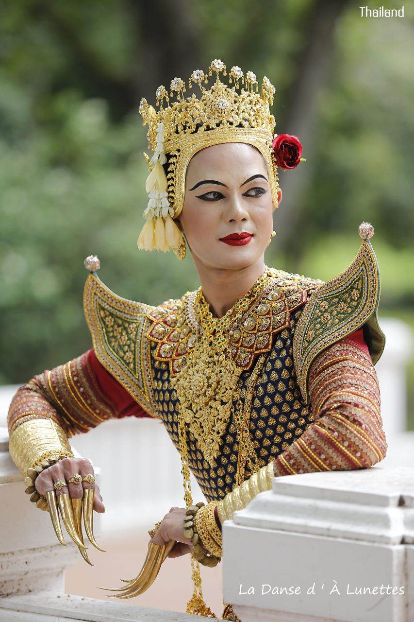 Thai dance according to the style of the reign of King Rama IV of Siam | THAILAND 🇹🇭