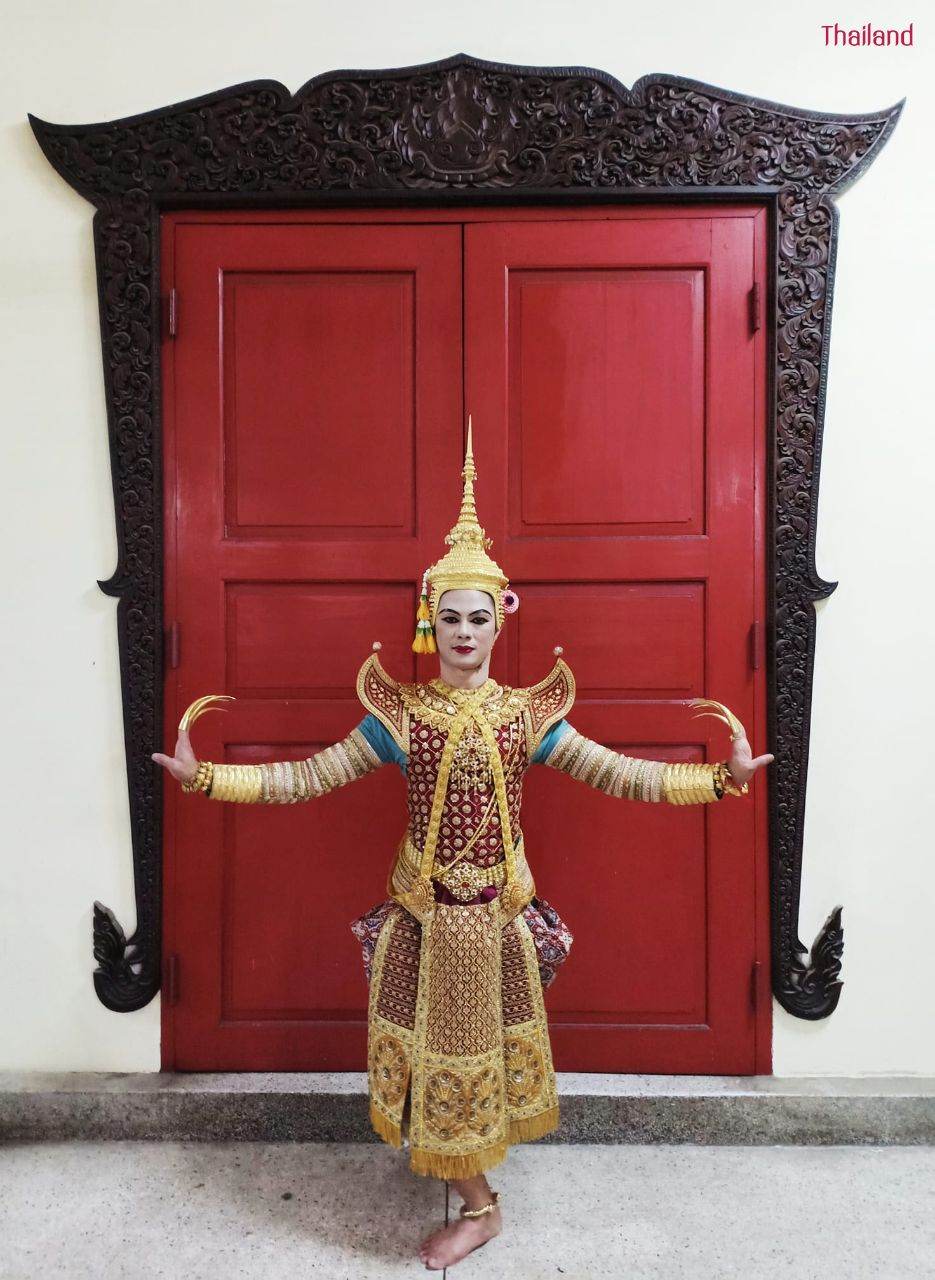 Thai dance according to the style of the reign of King Rama IV of Siam | THAILAND 🇹🇭