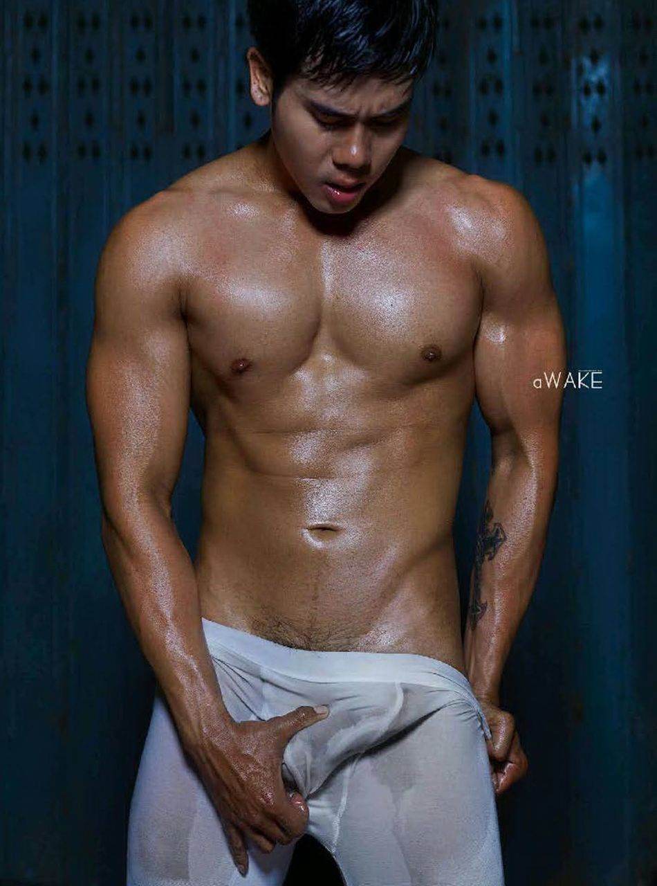 หนุ่มหล่อขึ้นปก 1015.2