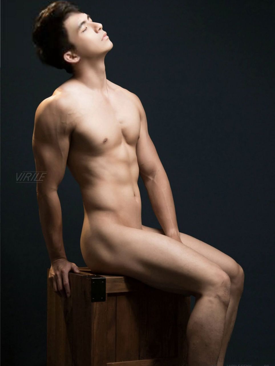 หนุ่มหล่อขึ้นปก 1016.4