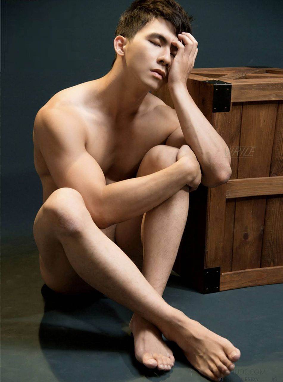 หนุ่มหล่อขึ้นปก 1016.4