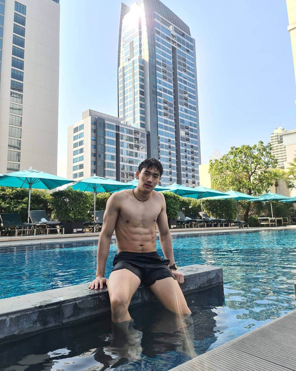 ชายหล่อ หุ่นแซ่บ 21