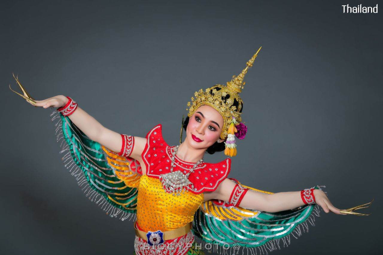 Kinnaree - Thai dance, มโนราห์บูชายัญ | THAILAND 🇹🇭