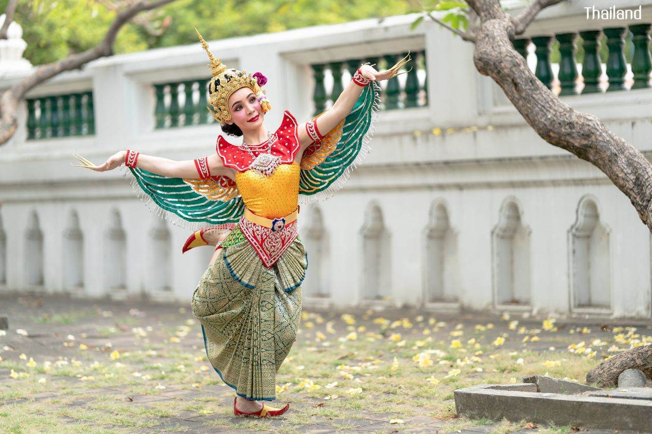 Kinnaree - Thai dance, มโนราห์บูชายัญ | THAILAND 🇹🇭