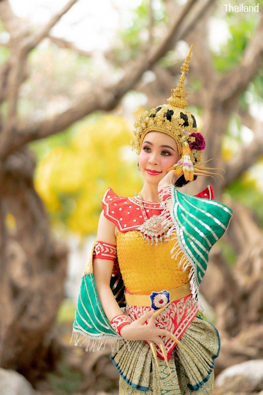 Kinnaree - Thai dance, มโนราห์บูชายัญ | THAILAND 🇹🇭