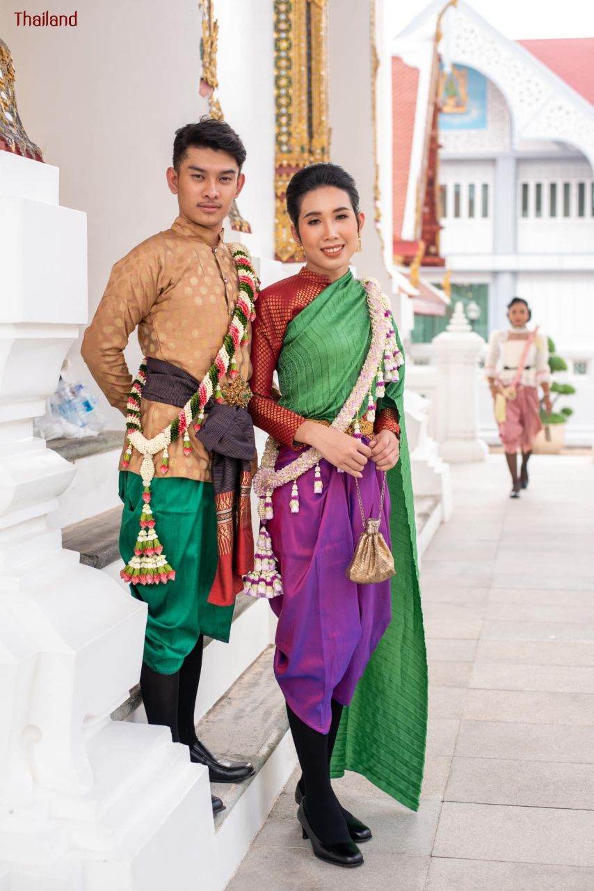 มาลัยครุย “Malai Krui” and Thai traditional costume in the reign of King Rama V | THAILAND 🇹🇭
