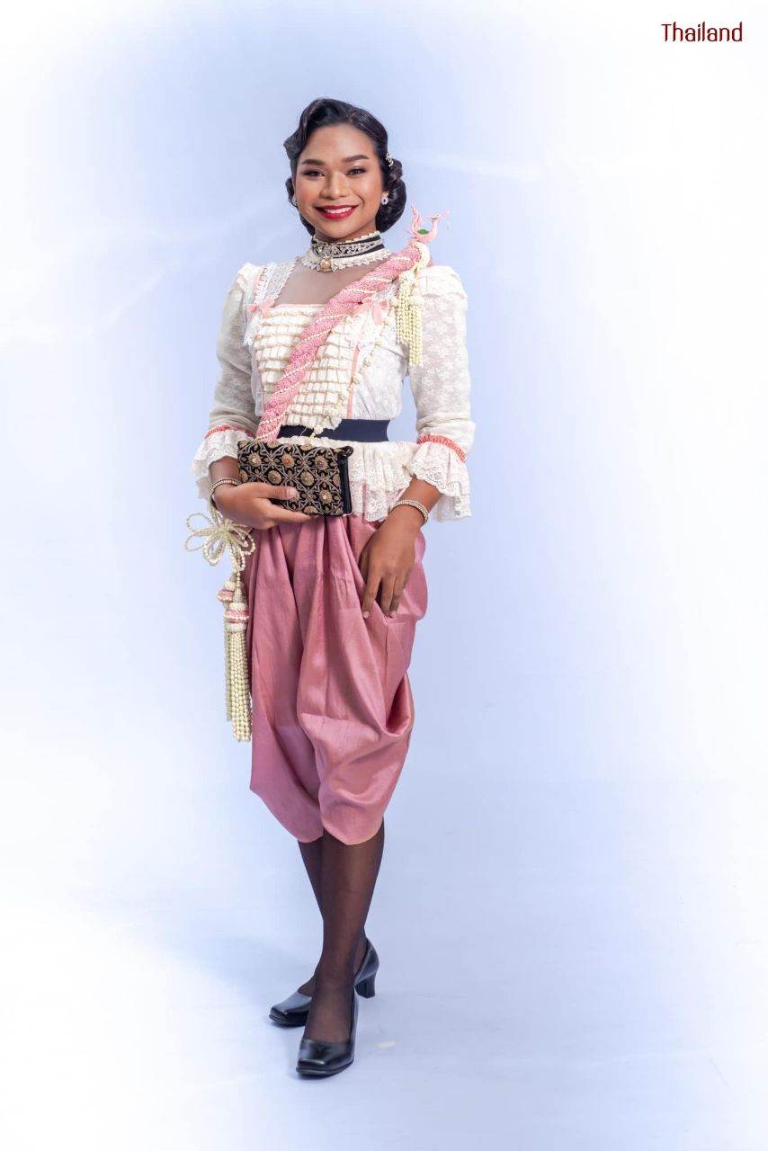 มาลัยครุย “Malai Krui” and Thai traditional costume in the reign of King Rama V | THAILAND 🇹🇭