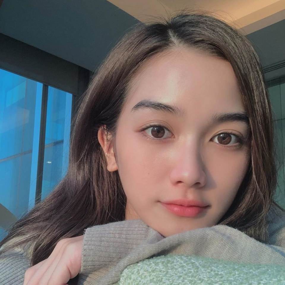พระพาย รมิดา เรื่อง ฟ้ามีตะวัน