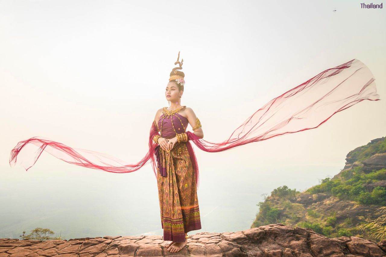 ล้านอสงไขยกับหนึ่งหัวใจที่รอคอย - ธัญญ่า RSIAM - "Naga" Thai Fantasy Costume in Music Video | THAILAND 🇹🇭