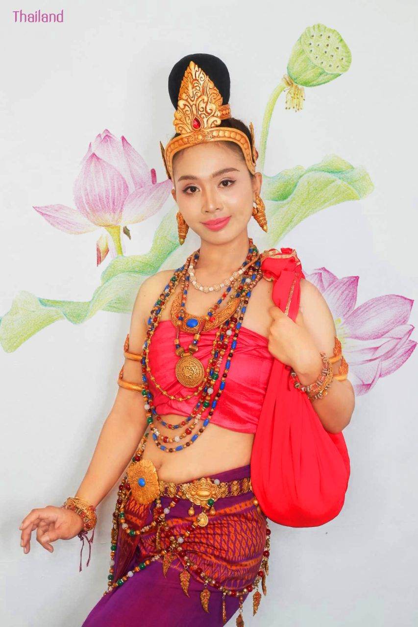 ทวารวดี ภาคอีสาน -The outfit of Dvaravati Era in Northeastern Thailand | THAILAND 🇹🇭