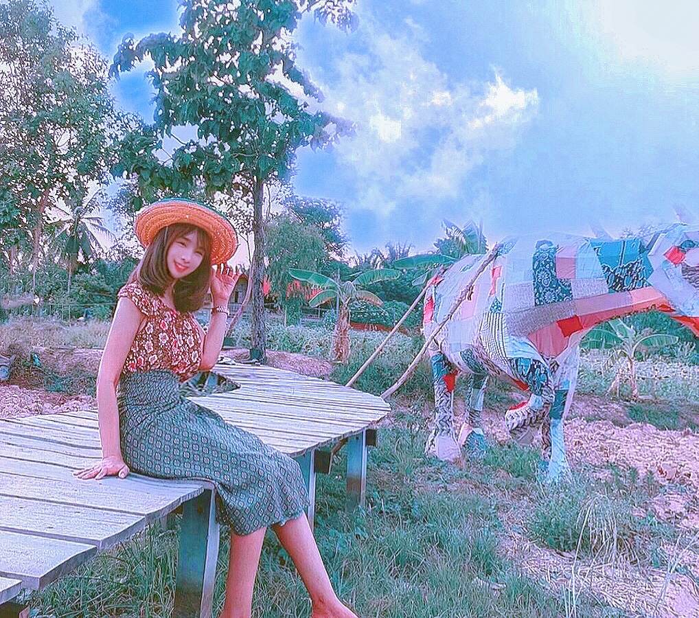 น้องเบิร์ด กีรติ สาวข้ามเพศสายฮา หุ่นสวยแซ่บ สาวร้อยเอ็ด