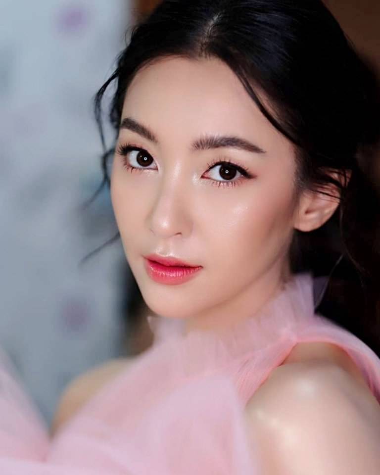 เบลล่า ราณี เรื่อง พรหมอลเวง