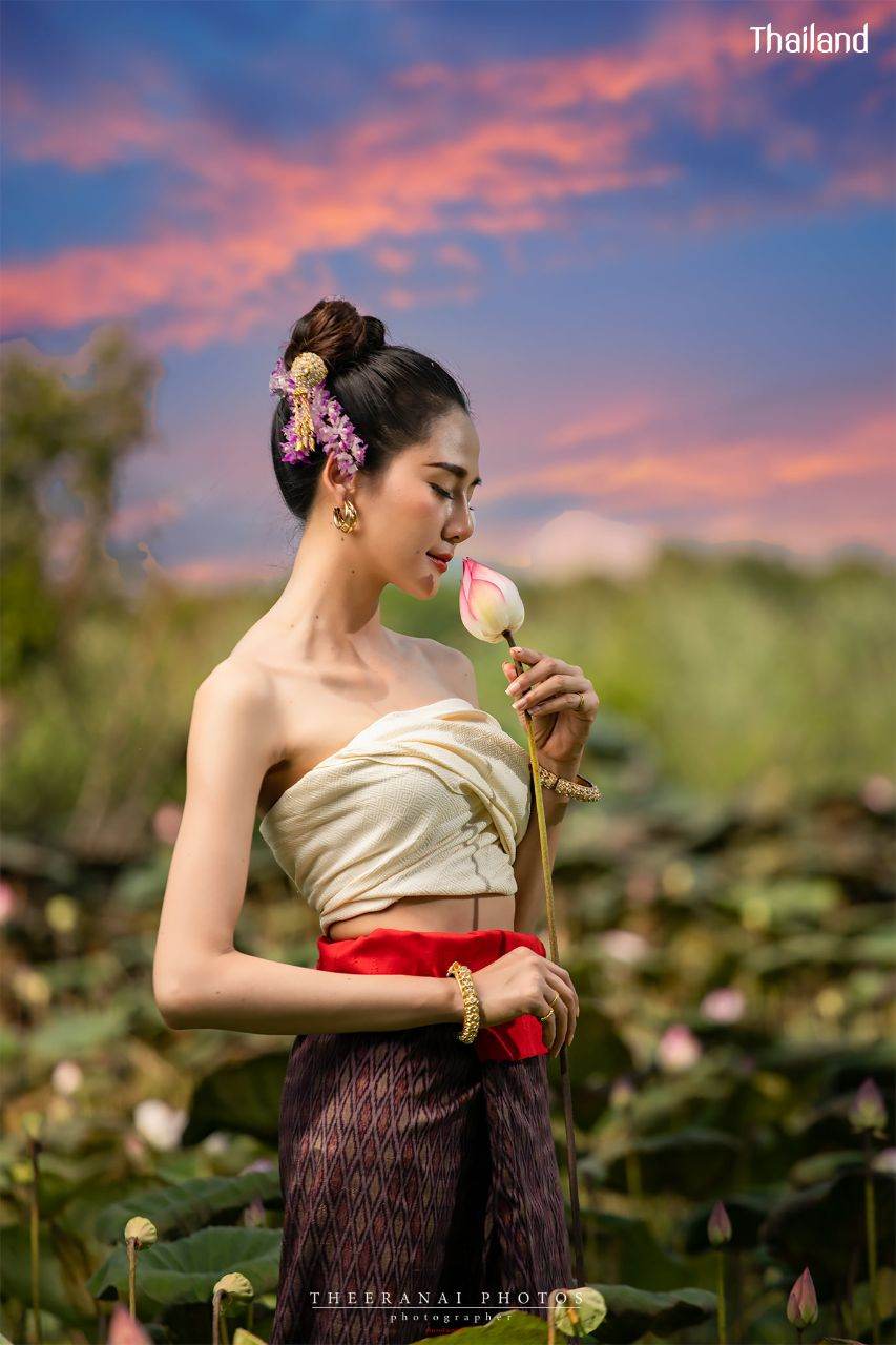 THAI ISAN DRESS, อีสาน | THAILAND 🇹🇭