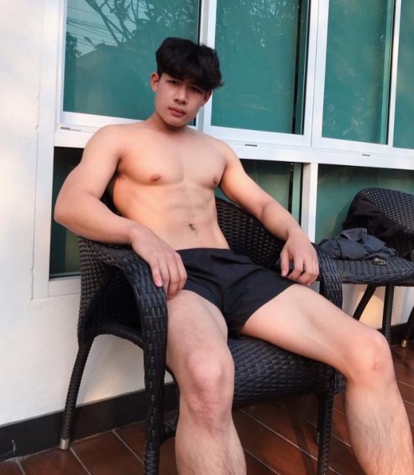 ส่องร่องเสียว
