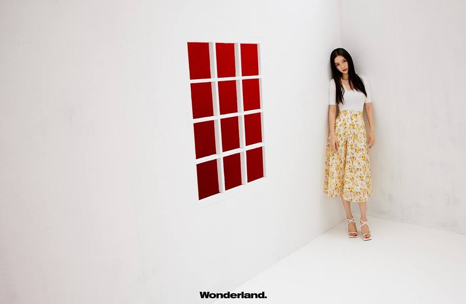 Angelababy @ Wonderland China June 2021